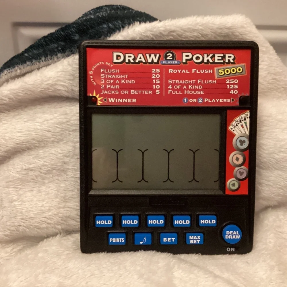 Radica Draw Poker Royal Flush Vintage Handheld Poker Electronic Game 2 player